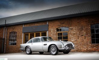 Tới tất cả những đặc vụ mật: Chiếc Aston Martin DB5 1965 của James Bond hiện đang chuẩn bị bán đấu giá